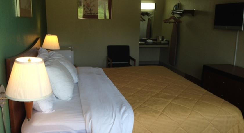 Mid Ohio Inn Bellville Стая снимка