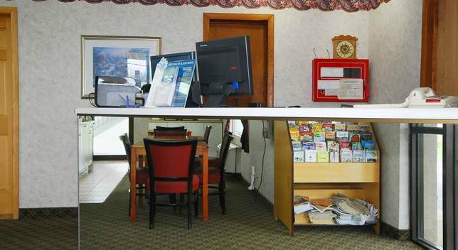 Mid Ohio Inn Bellville Екстериор снимка