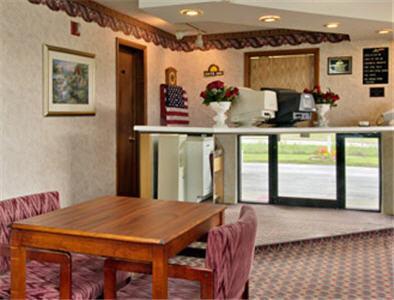 Mid Ohio Inn Bellville Интериор снимка