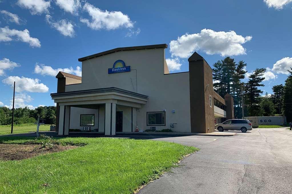 Mid Ohio Inn Bellville Екстериор снимка